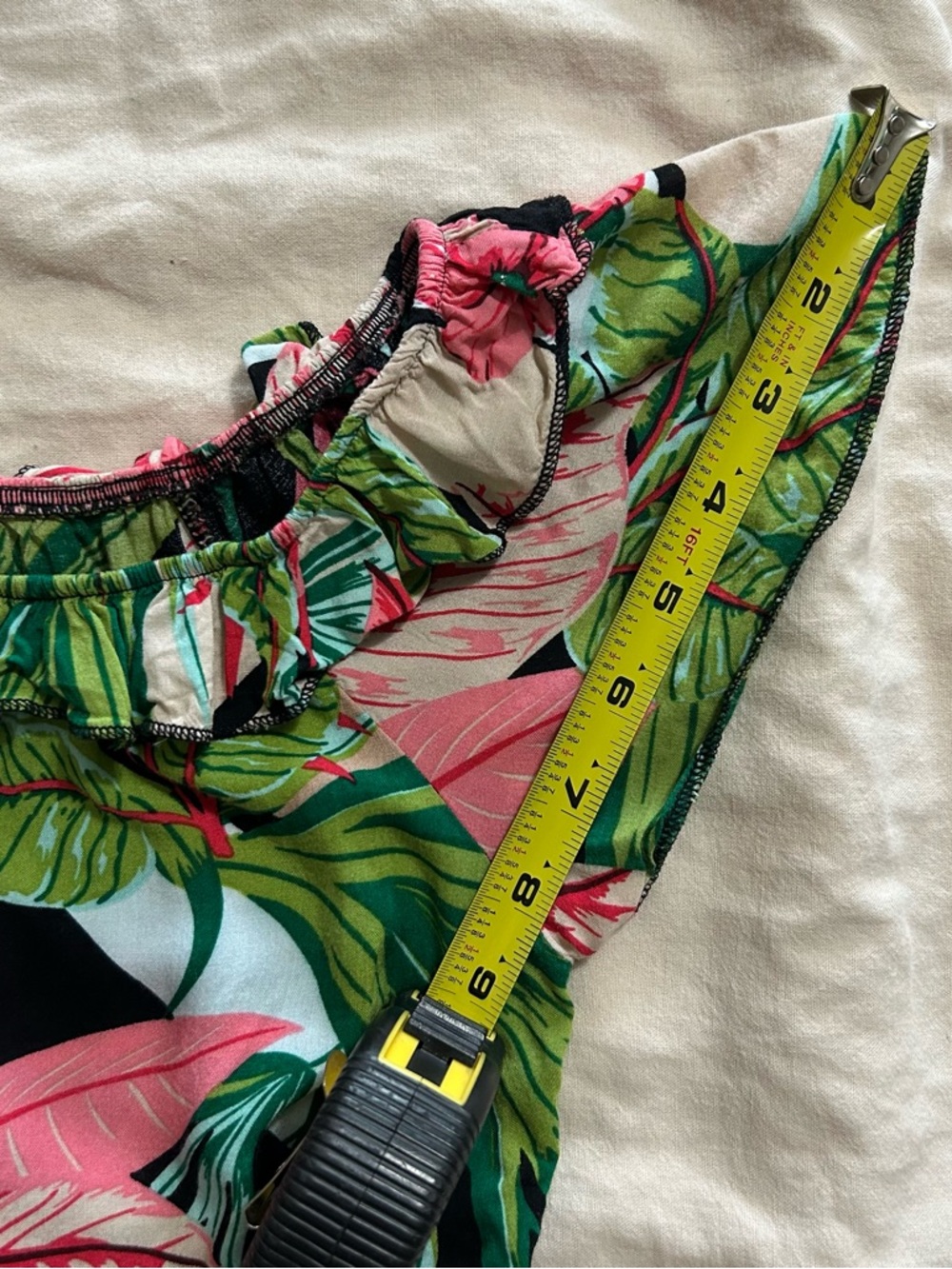Delicious Black & Pink Tropical Off-Shoulder Crop Top - Picture 8 of 8